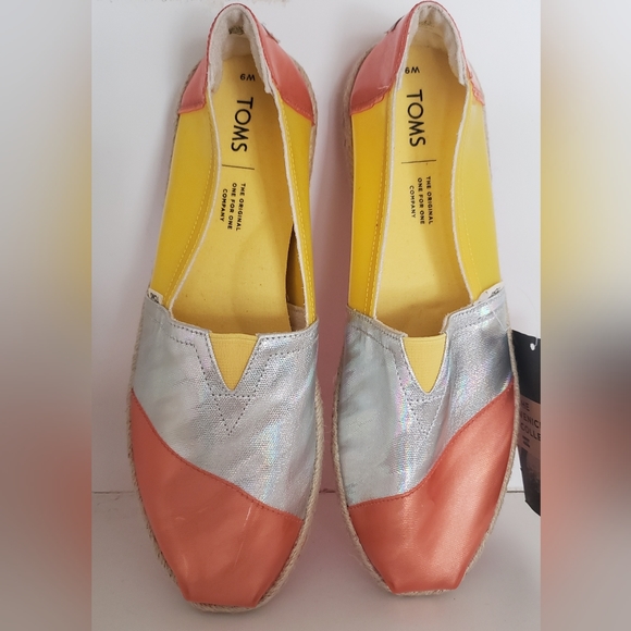 TOMS espadrilles Size 9W - Picture 1 of 3